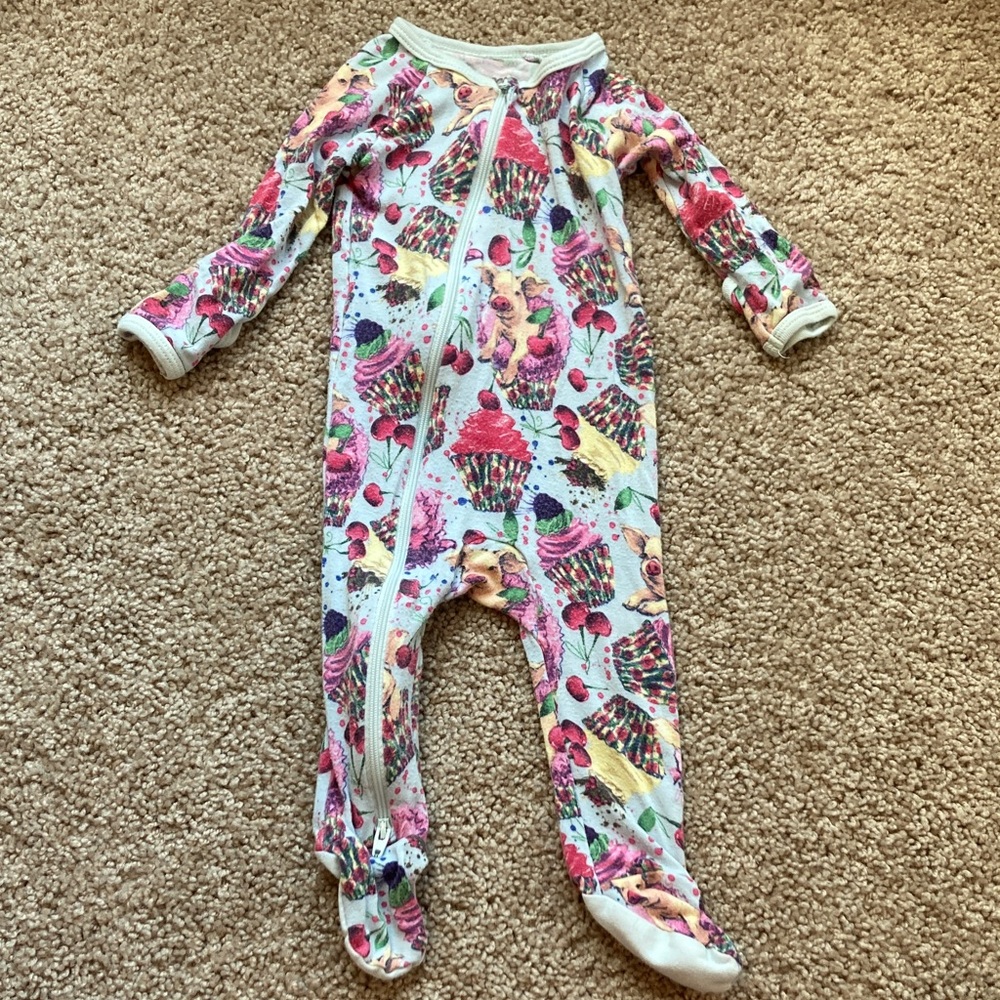 Bestaroo Pigs and Cupcakes Cherry on Top 3-6 Months Footies Sleeper Modal